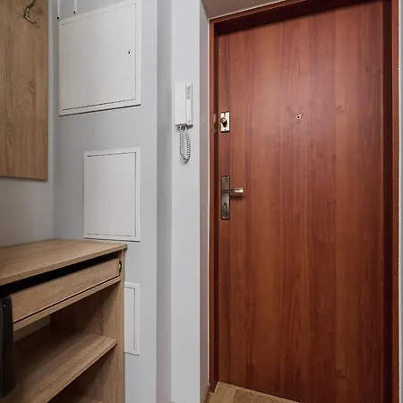 Wyszynskiego With Air Conditioning And Free Parking By Renters Apartment