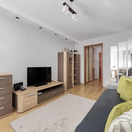 Wyszynskiego With Air Conditioning And Free Parking By Renters